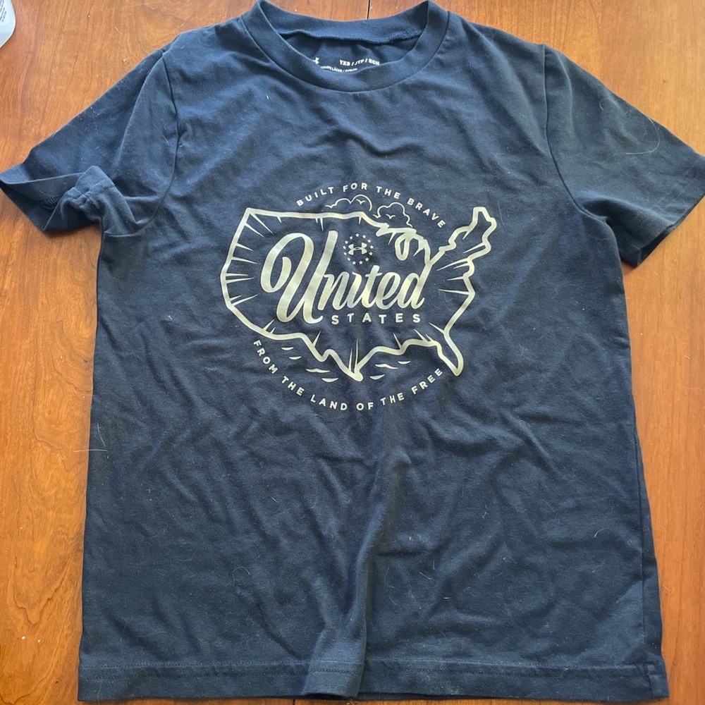 Under Amour boys tee shirt “United”